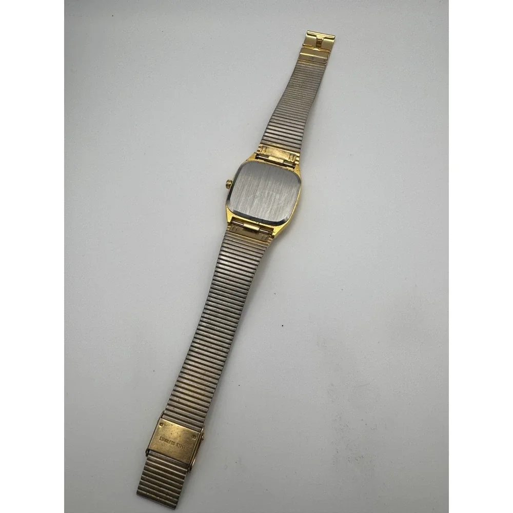 Vintage Quintel Watch Mens TV Case Mesh Band Day Date Quartz Retro WORKING